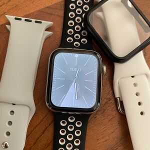 Apple Watch Series 5 Stainless 44mm GPS + LTE Bundle